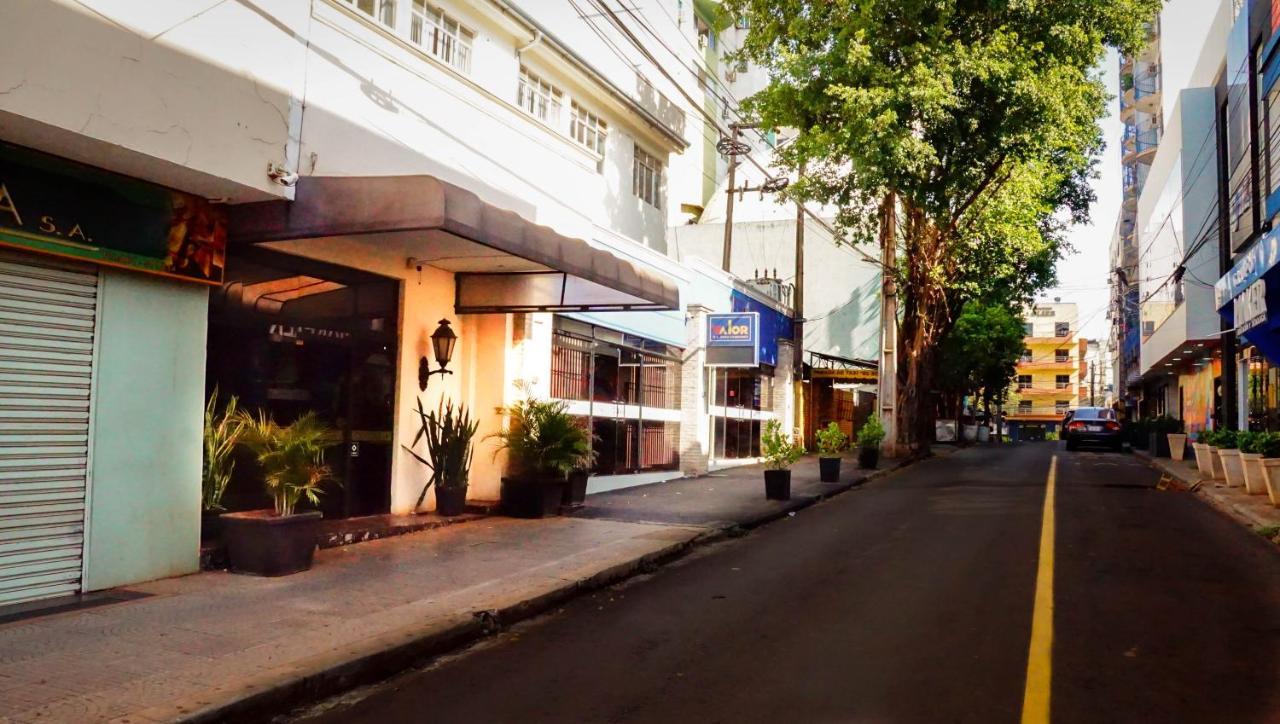 Turis Hotel Ciudad del Este Eksteriør billede